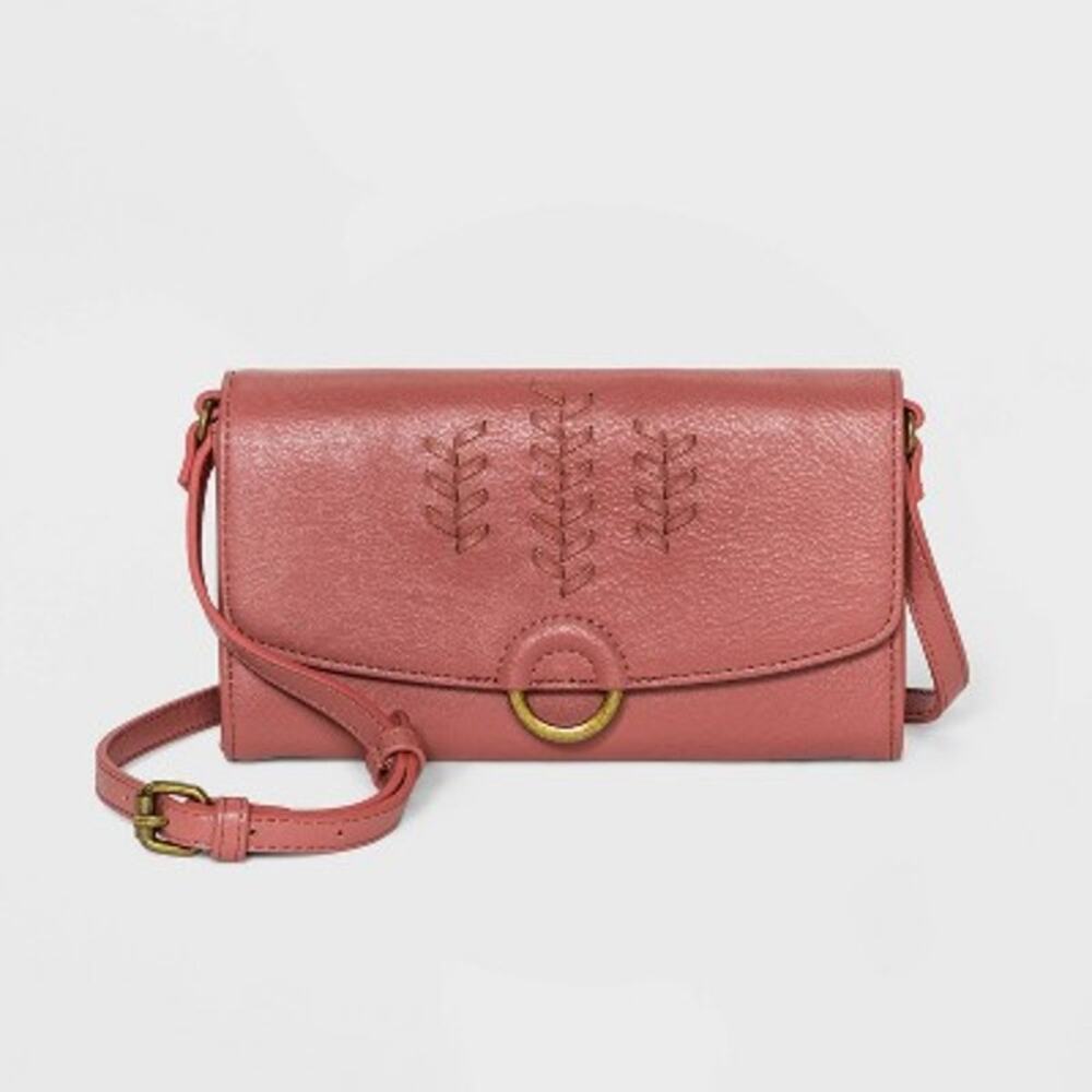 NWT Universal Thread Blush Rose Embroidered Snap Closure Crossbody Bag Purse